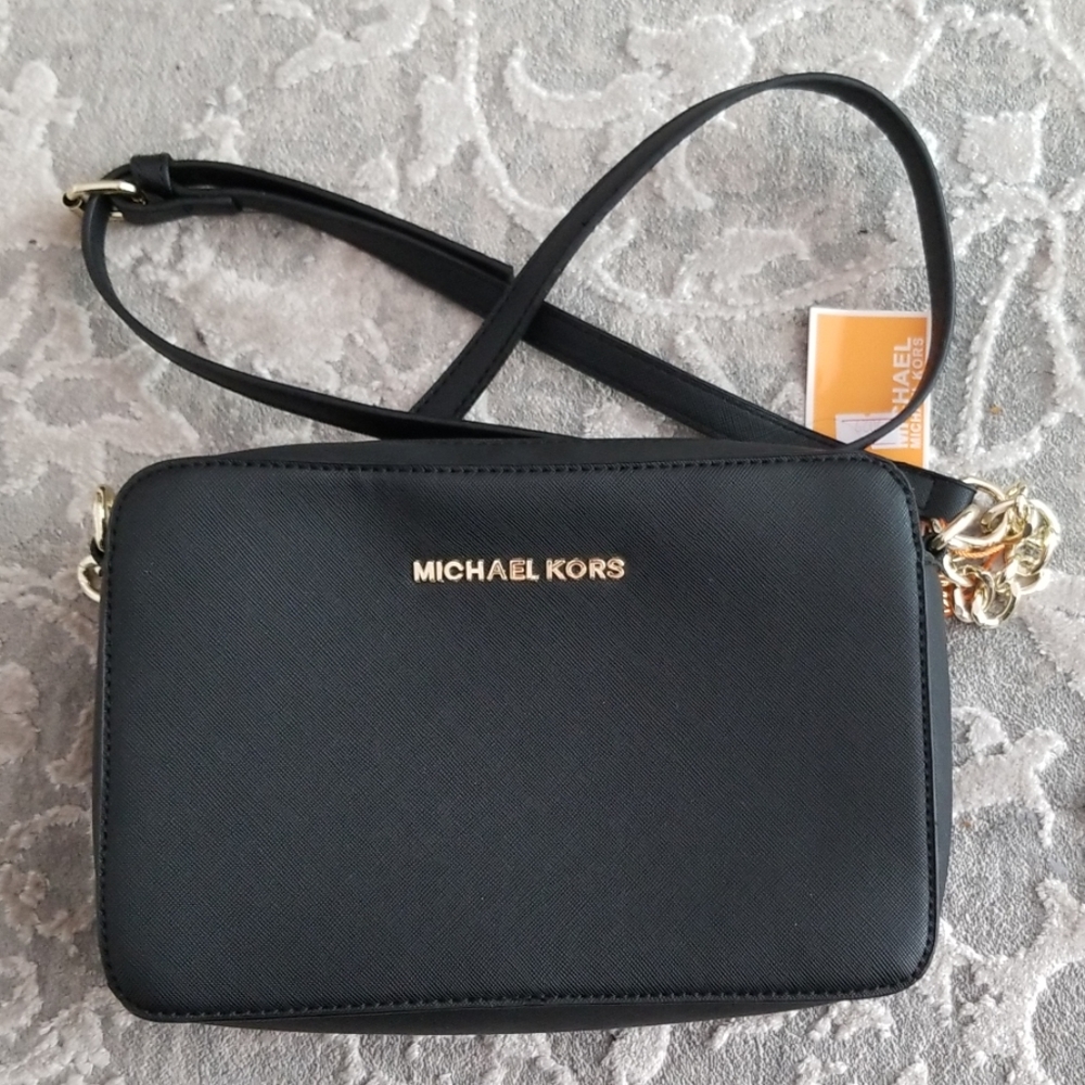 Michael Kors Jet Set crossbody bag (outlet)